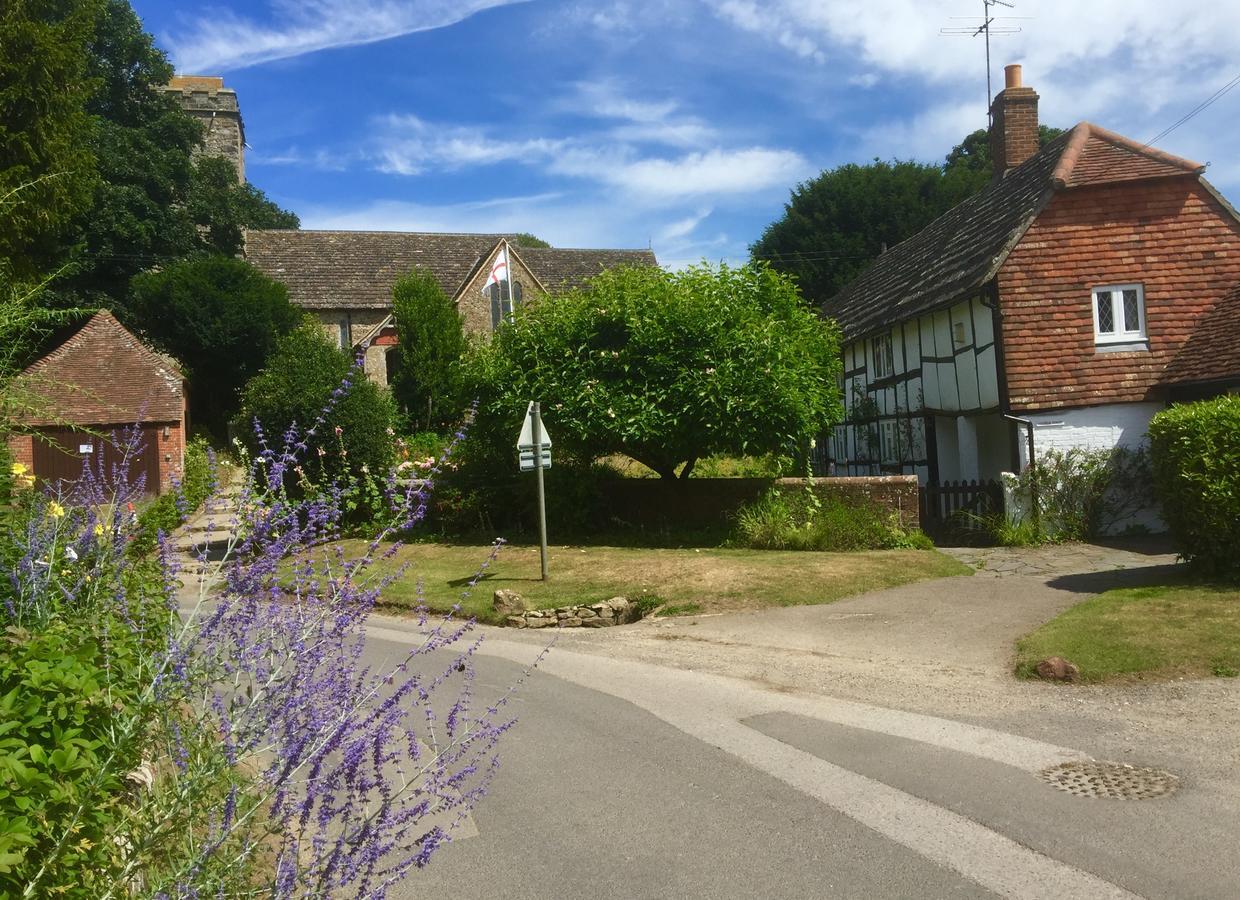Tirol House Bed & Breakfast Thakeham Exterior photo