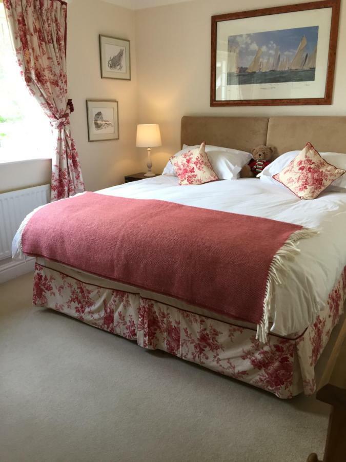 Tirol House Bed & Breakfast Thakeham Exterior photo